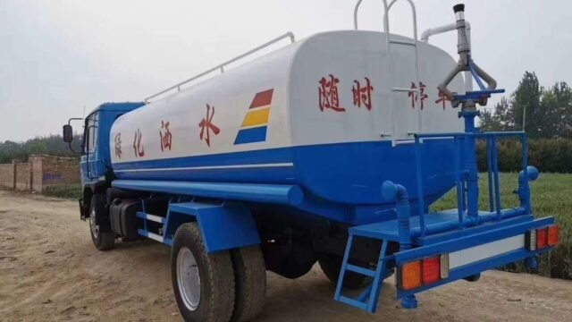 tanker-truck-Dongfeng-watering-sprinkler—1597049013022220944_big–20081011412901643600