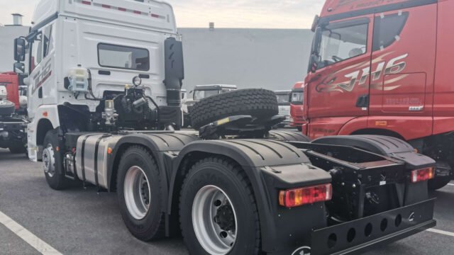 truck-tractor-FAW-JH6-Truck-Tractor-6×4-JieFang-420HP-Price-for-Sale-Y—1697079617508905778_big–23101205594538370500