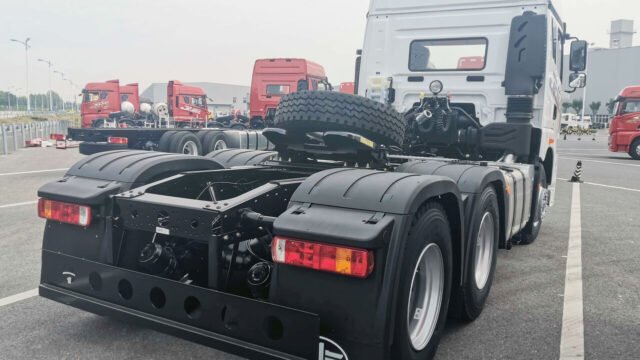 truck-tractor-FAW-JH6-Truck-Tractor-6×4-JieFang-420HP-Price-for-Sale-Y—1697079626567539200_big–23101205594538370500
